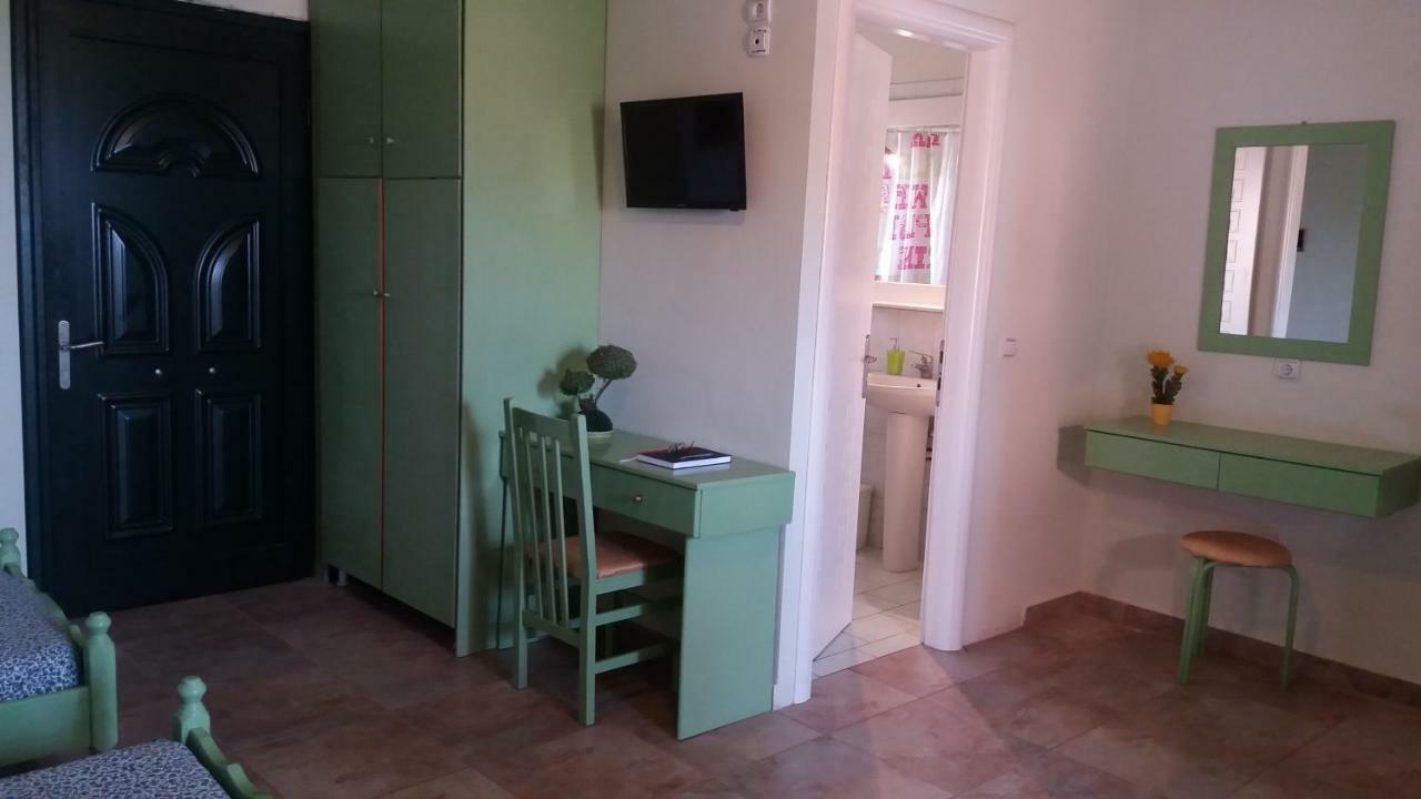 Pitsinis Studios & Apartments Roda  Dış mekan fotoğraf
